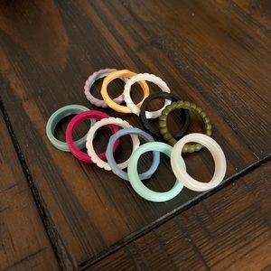 Qualo ring lot: size 7